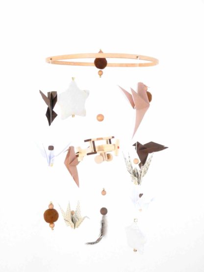 Mobile bébé avion, oiseaux origamis marron, beige et camel 14