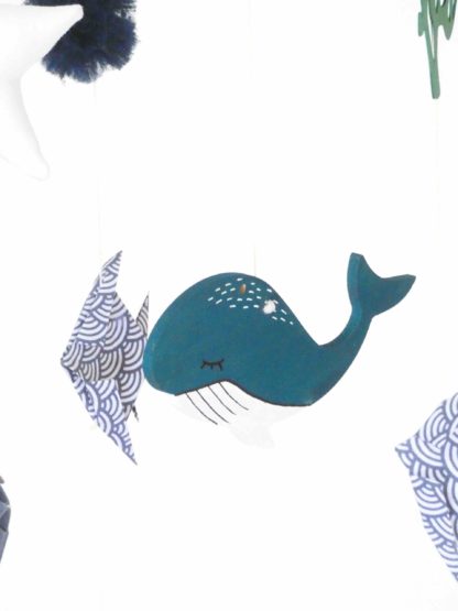 Mobile bébé baleine bois, origamis poissons 20