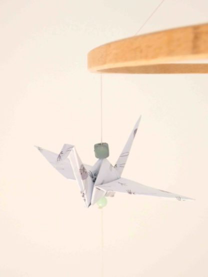Mobile bébé origami avion bois, beige, vert eau et vert céladon 20